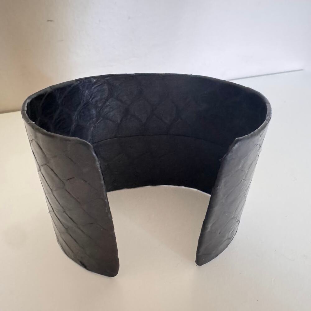 Black Leather Wide Cuff Bracelet With Pearls Statement Jewelry - Picture 3 of 5